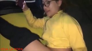 Tofaşın Sarı Koltuk Kılıfıyla Amcığını Silen Türk Orospu